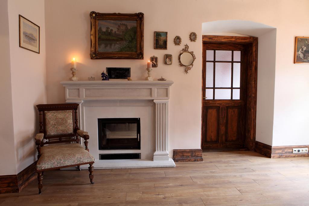 Apartmany Antik Pratterov Dom Banská Štiavnica Δωμάτιο φωτογραφία